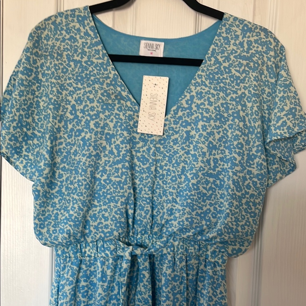 Sienna Sky Blue Pleated Tie Front Midi Dress Sz M - Picture 4 of 5